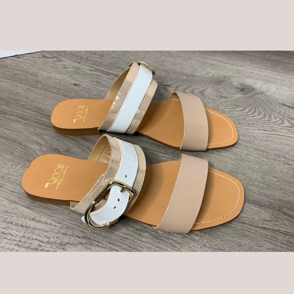 Victor Italian Leather Colorblock Neutral Sandals - Picture 3 of 5